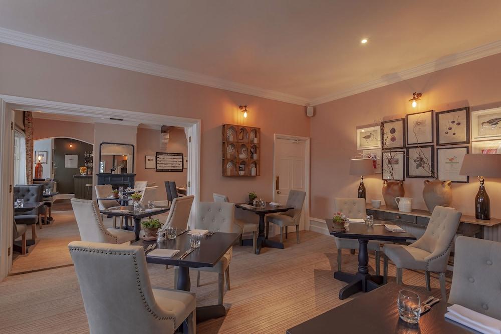 The Five Arrows Hotel Waddesdon Exterior photo