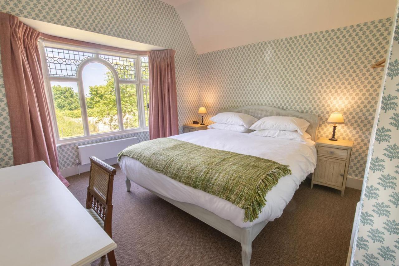 The Five Arrows Hotel Waddesdon Exterior photo