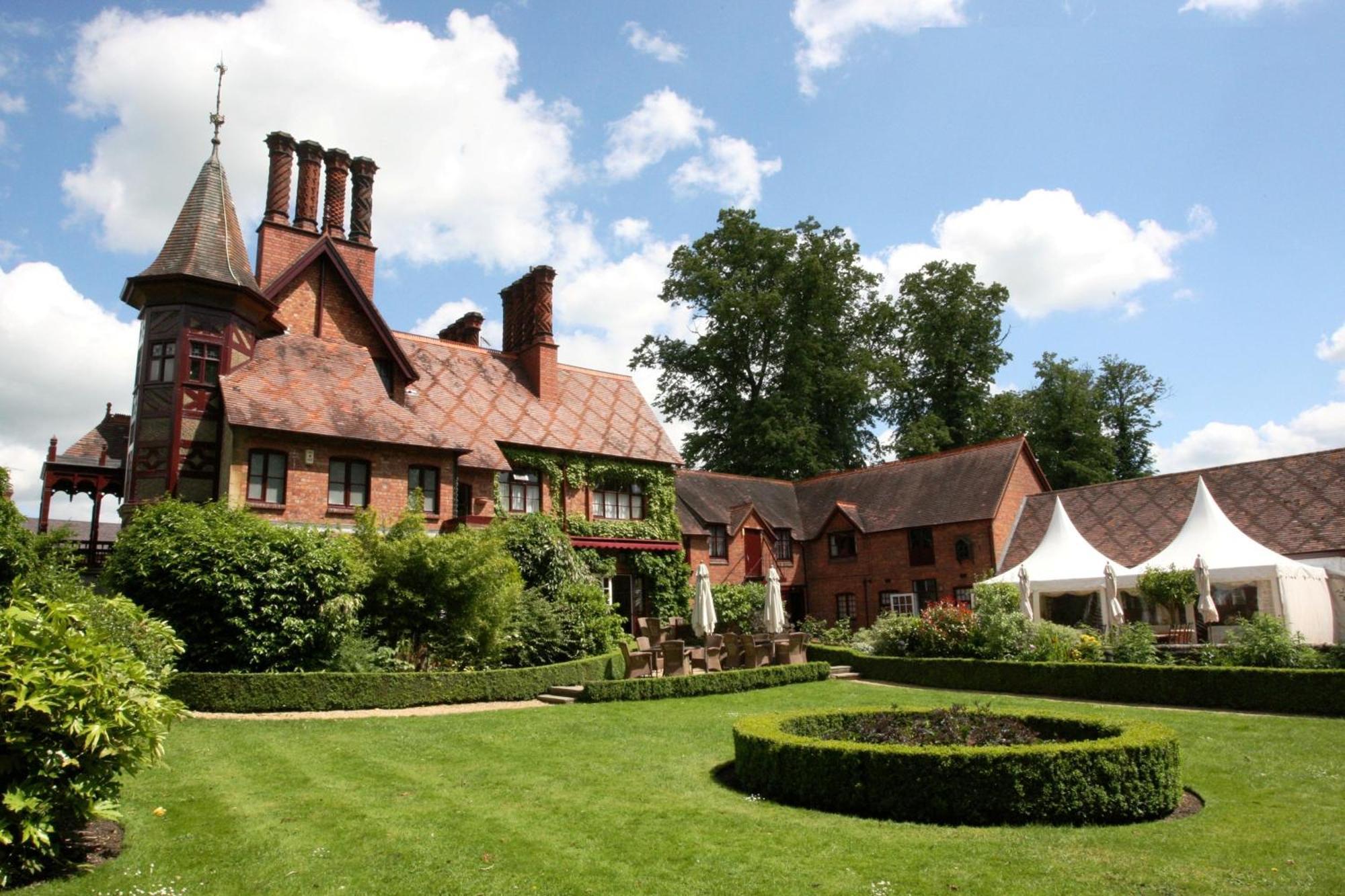 The Five Arrows Hotel Waddesdon Exterior photo